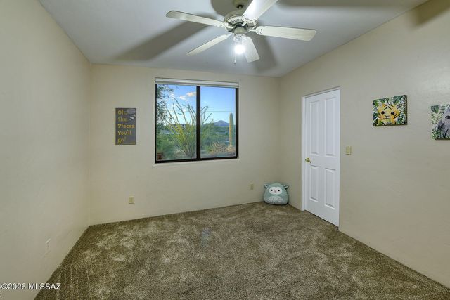 5500 N Hacienda Del Sol Road, Tucson, AZ 85718