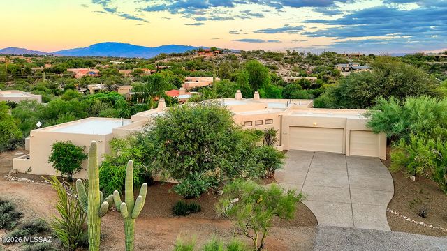 5500 N Hacienda Del Sol Road, Tucson, AZ 85718