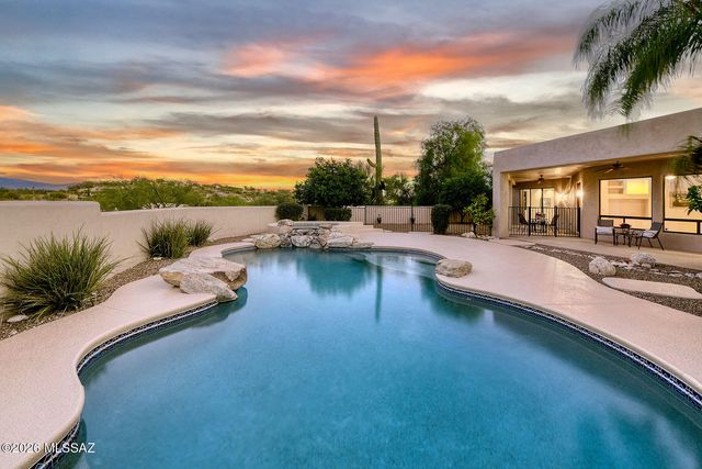 5500 N Hacienda Del Sol Road, Tucson, AZ 85718