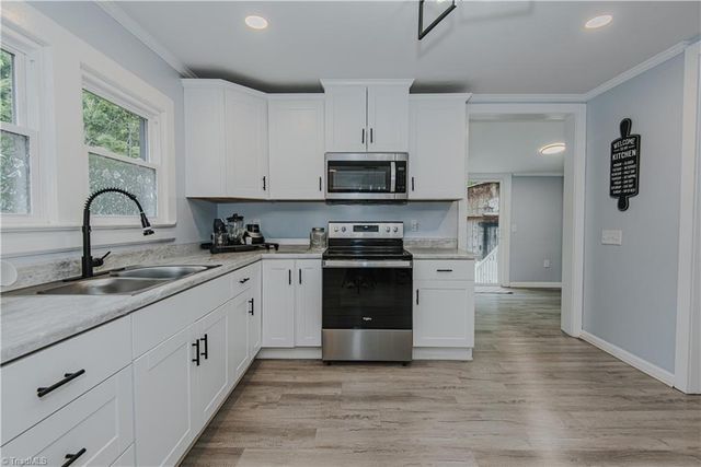 130 West Street, Asheboro, NC 27205