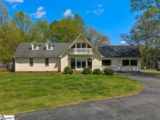 719 S Howard Avenue, Landrum, SC 29356