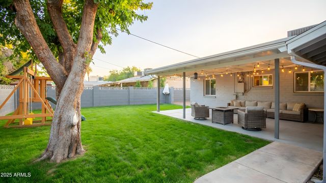 945 E MISSOURI Avenue, Phoenix, AZ 85014