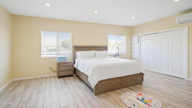 945 E MISSOURI Avenue, Phoenix, AZ 85014