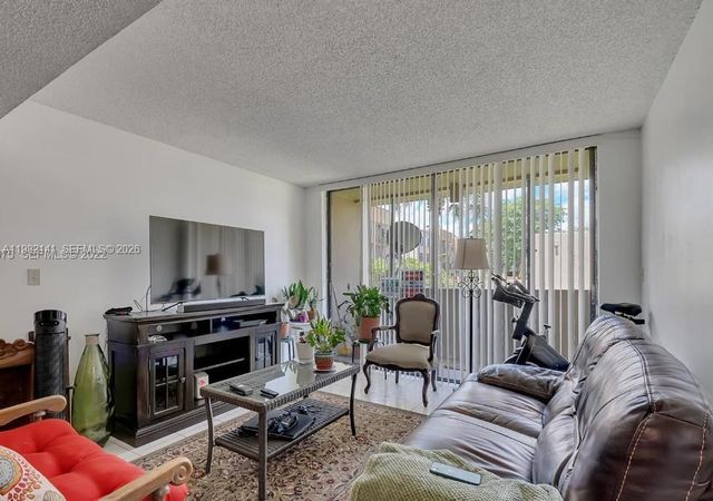 8002 SW 149th Ave B201, Miami, FL 33193
