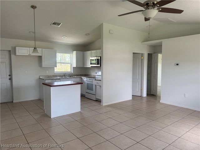 1411 Bittersweet Street, Lake Placid, FL 33852