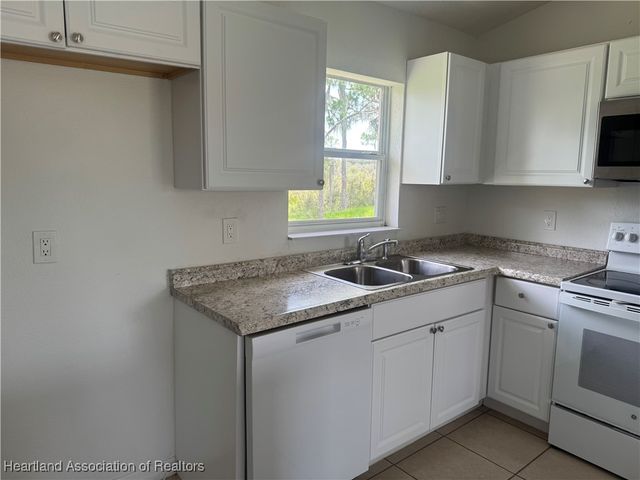 1411 Bittersweet Street, Lake Placid, FL 33852