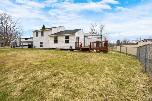 8346 Sextant Drive, Clay, NY 13027