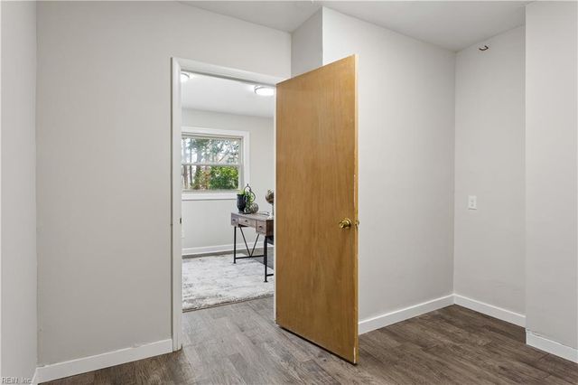 879 Loraine DR, Newport News, VA 23608