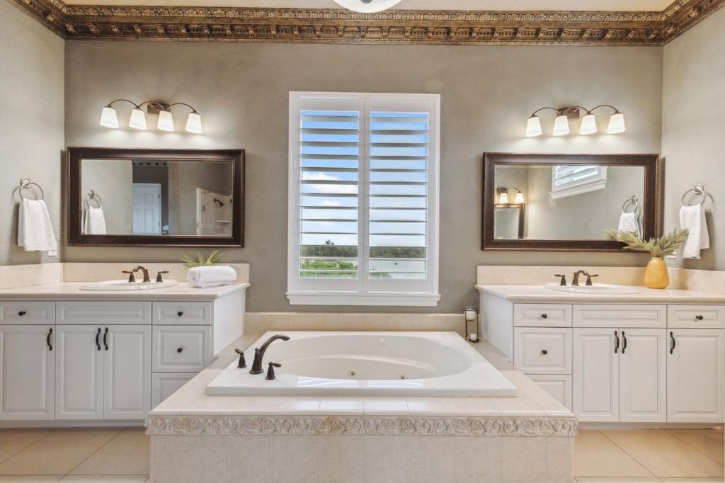 Image 22 of property listing at 4918 W Bluff Avenue, Fresno, CA 93722