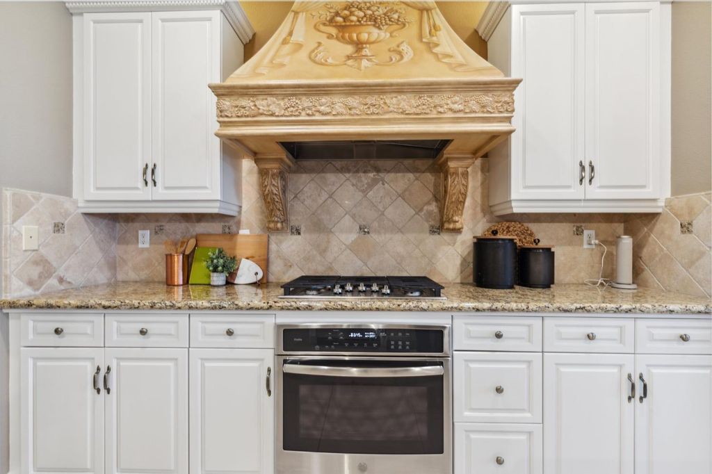 Image 49 of property listing at 4918 W Bluff Avenue, Fresno, CA 93722