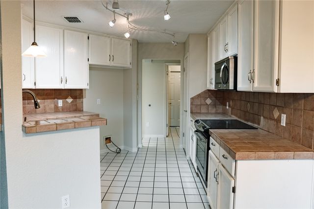 2121 Dorsey St, Corpus Christi, TX 78414