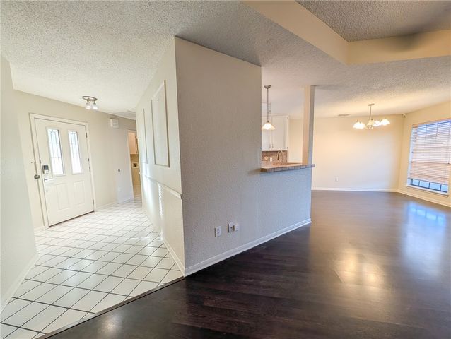 2121 Dorsey St, Corpus Christi, TX 78414