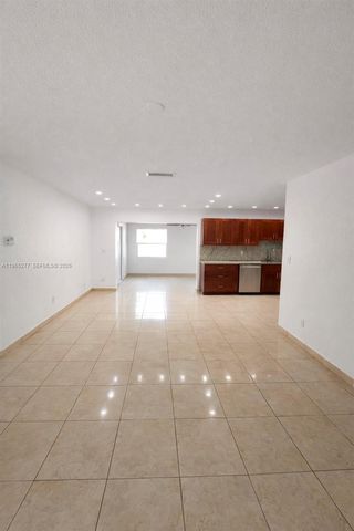 1220 SW 78th Ave, Miami, FL 33144