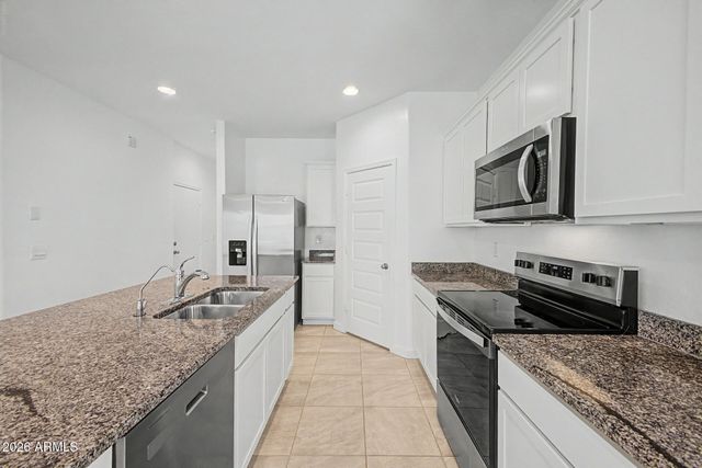 1816 W SOMBRA Avenue, Apache Junction, AZ 85120