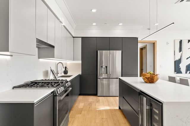 388 Washington Street 303, Quincy, MA 02169