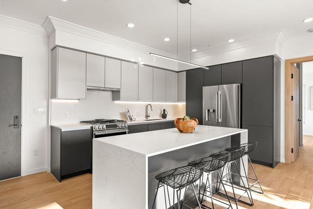 388 Washington Street 303, Quincy, MA 02169