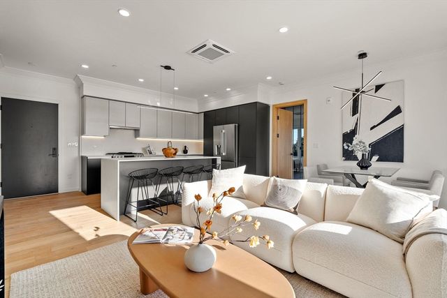 388 Washington Street 303, Quincy, MA 02169