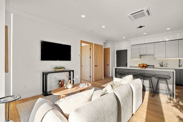388 Washington Street 303, Quincy, MA 02169