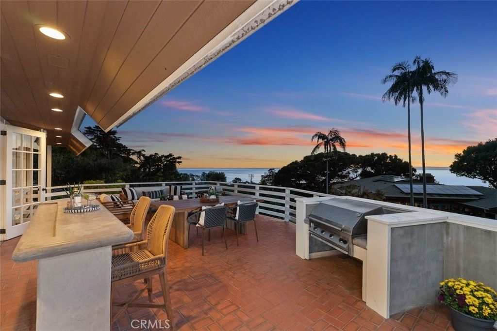 Image 31 of property listing at 590 Diamond Street, Laguna Beach, CA 92651