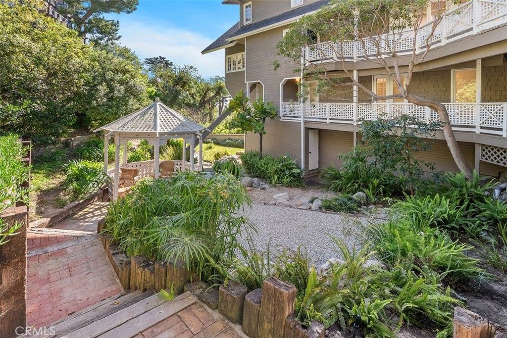 Image 36 of property listing at 590 Diamond Street, Laguna Beach, CA 92651