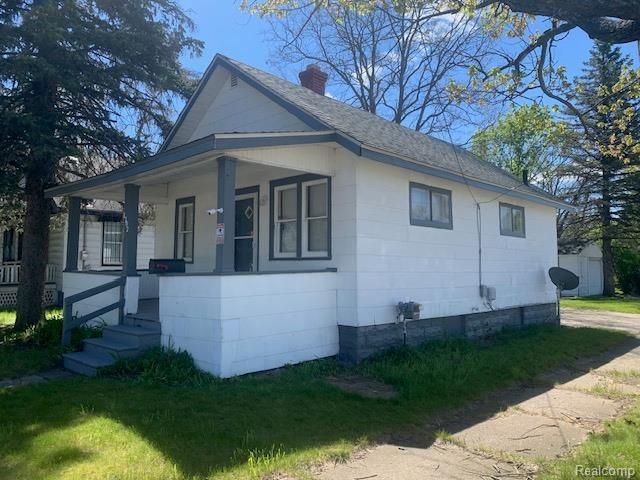 1702 Arizona Avenue, Flint, MI 48506