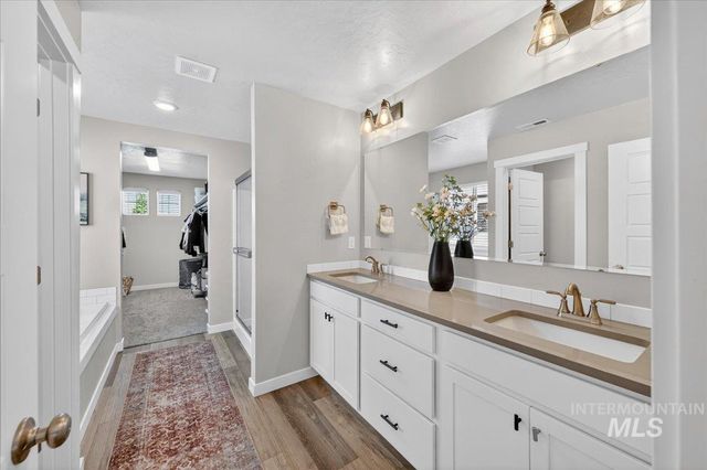 5167 E Sylvan Hart Dr., Nampa, ID 83687