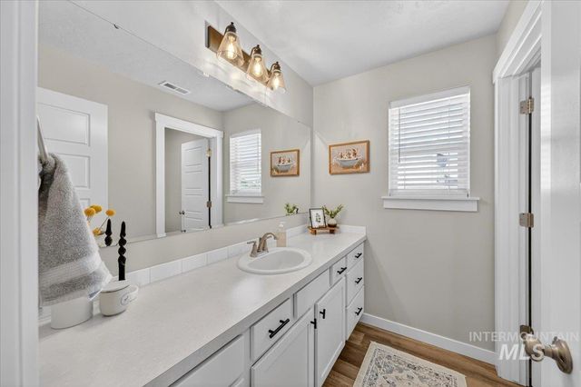 5167 E Sylvan Hart Dr., Nampa, ID 83687