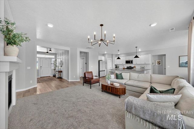 5167 E Sylvan Hart Dr., Nampa, ID 83687