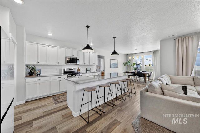 5167 E Sylvan Hart Dr., Nampa, ID 83687