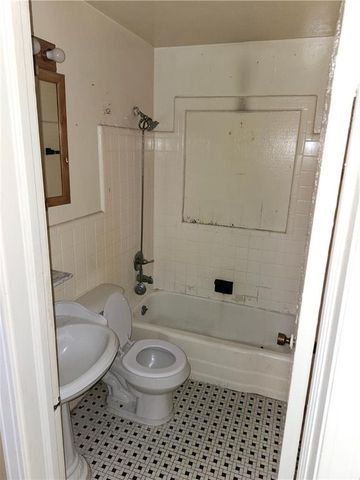 713 Pinehill Drive, Mobile, AL 36606