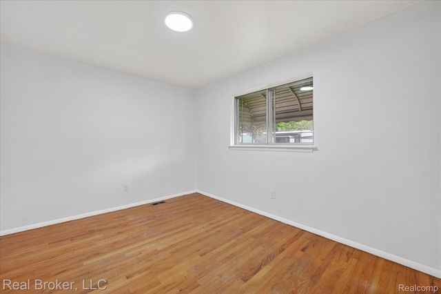 29630 Joy Road, Livonia, MI 48150