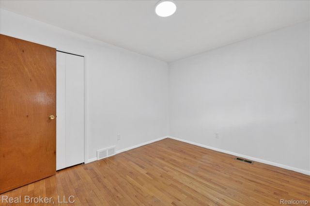 29630 Joy Road, Livonia, MI 48150