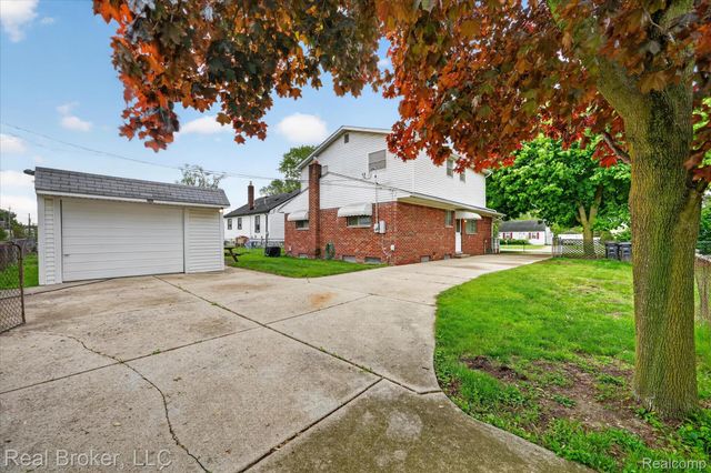 29630 Joy Road, Livonia, MI 48150