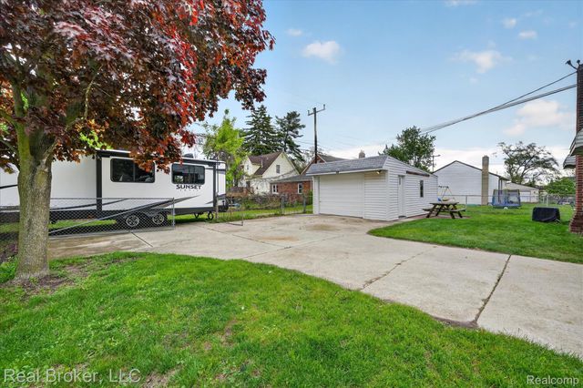 29630 Joy Road, Livonia, MI 48150