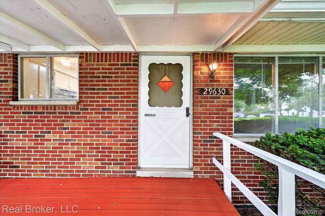 29630 Joy Road, Livonia, MI 48150