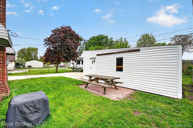 29630 Joy Road, Livonia, MI 48150
