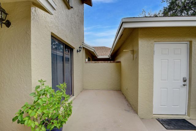 1105 Maplewood Drive, Greenacres, FL 33415