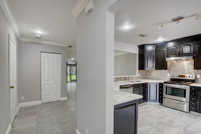 1105 Maplewood Drive, Greenacres, FL 33415