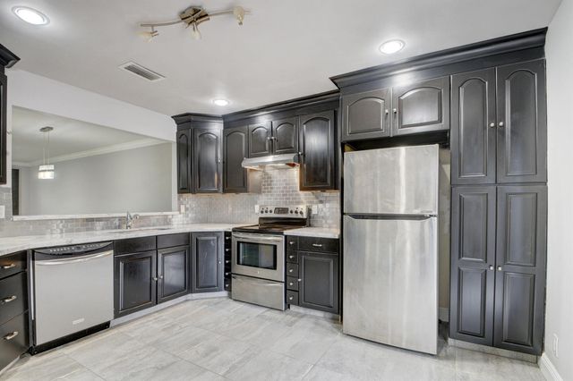 1105 Maplewood Drive, Greenacres, FL 33415