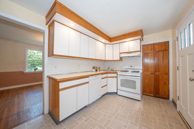 674 N BISHOP AVE, Springfield, PA 19064