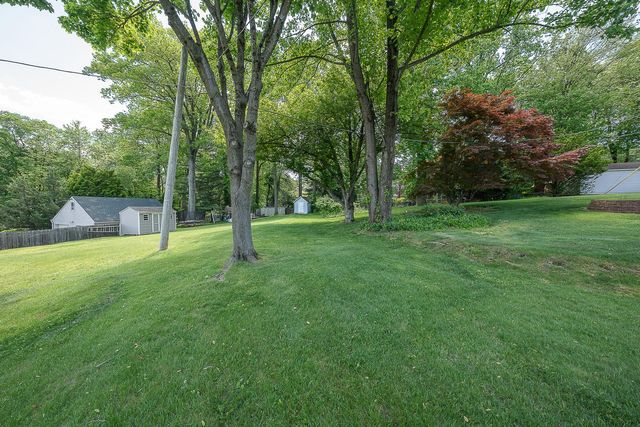 674 N BISHOP AVE, Springfield, PA 19064
