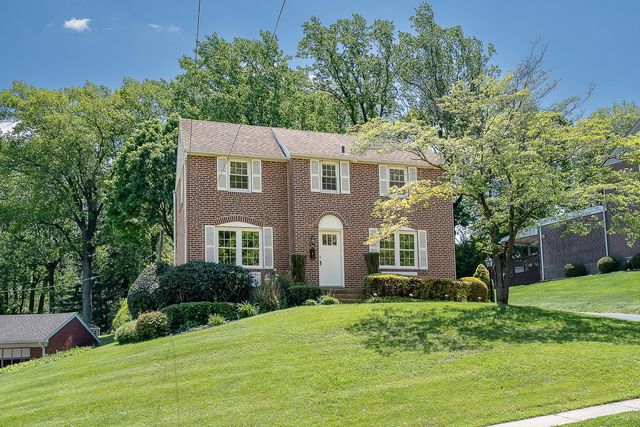 674 N BISHOP AVE, Springfield, PA 19064
