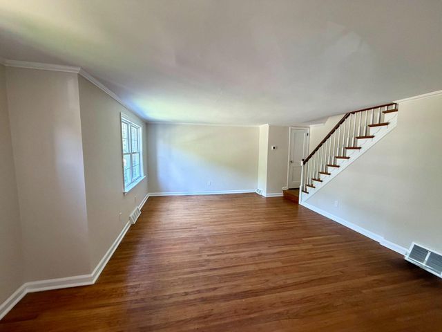 674 N BISHOP AVE, Springfield, PA 19064