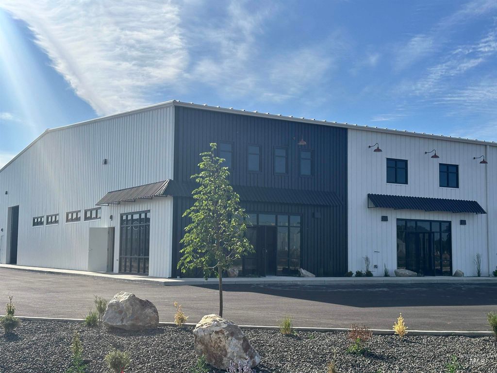 21917 Thorsten Ave Lot 100, units 101-108, Middleton, ID 83644