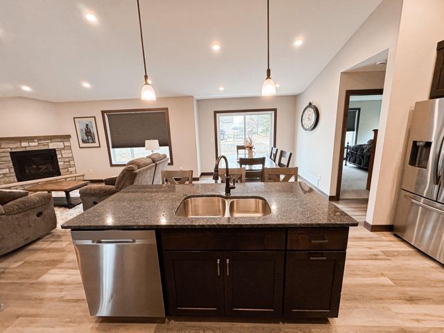 1707 17th Street NW, Willmar, MN 56201