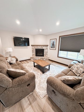 1707 17th Street NW, Willmar, MN 56201