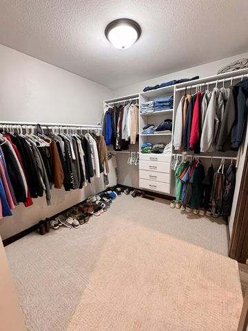 1707 17th Street NW, Willmar, MN 56201