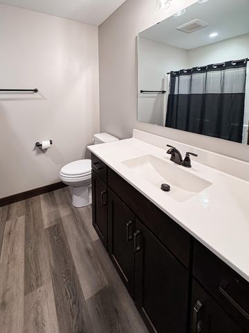 1707 17th Street NW, Willmar, MN 56201