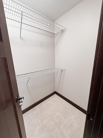 1707 17th Street NW, Willmar, MN 56201