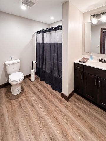 1707 17th Street NW, Willmar, MN 56201